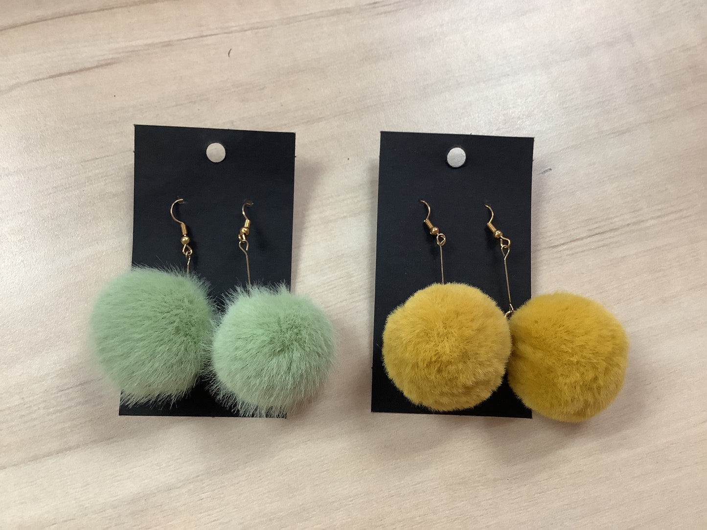 Pom Pom Earrings Small