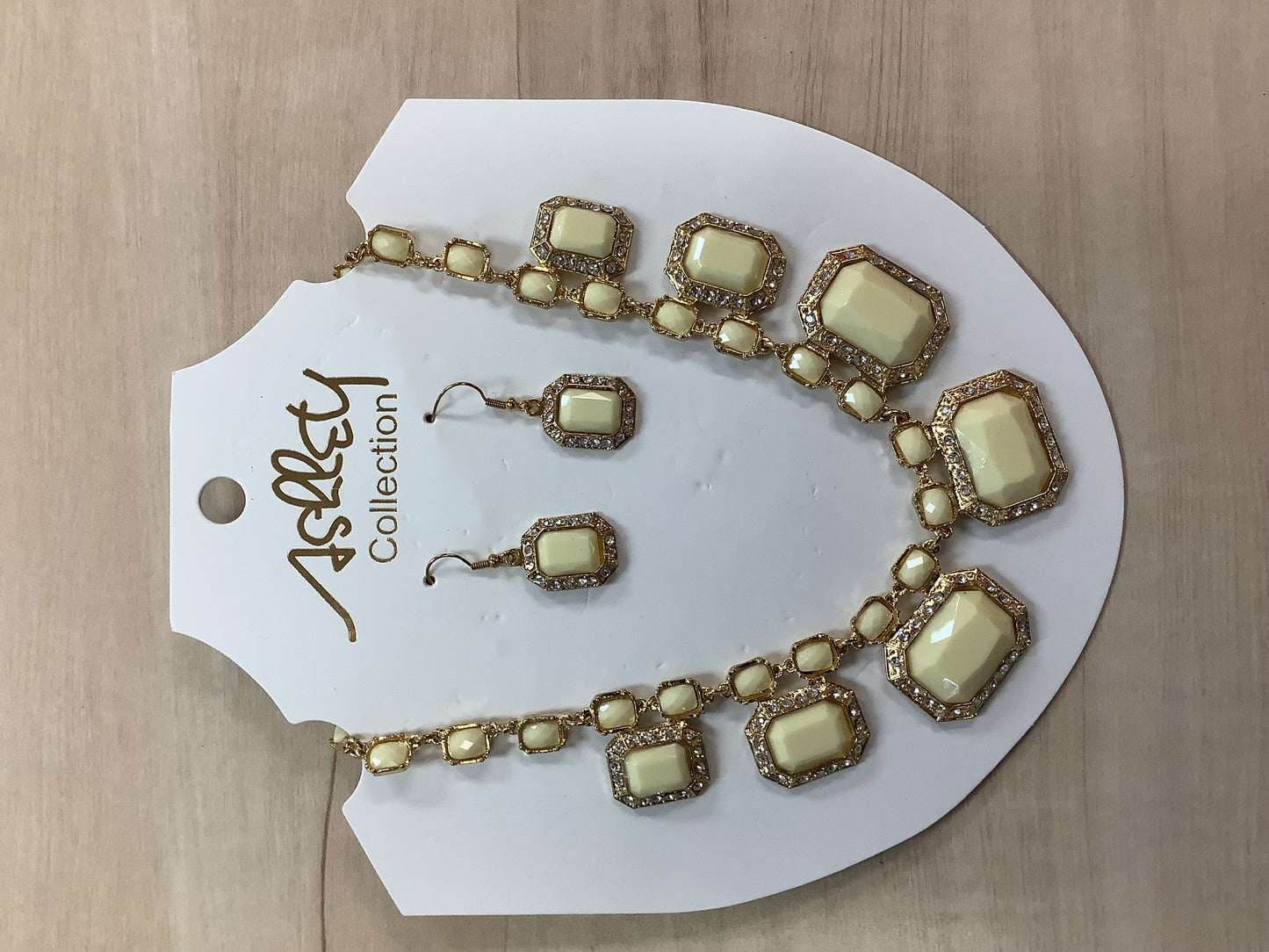 Yellow and Gold necklace set