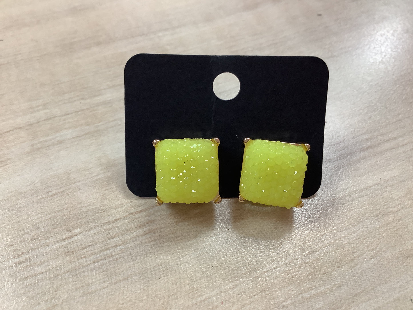 Yellow Sparkle Look Stud