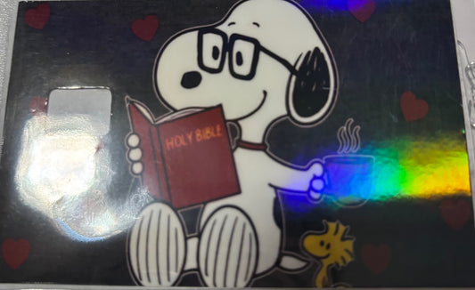 Snoopy reading 