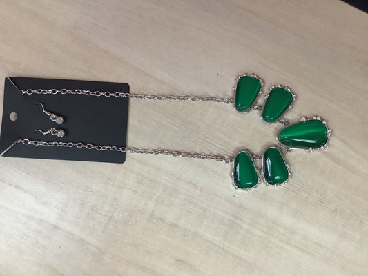 Green and Silver Necklace Set