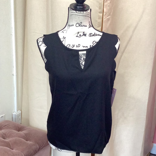 Black no sleeves top