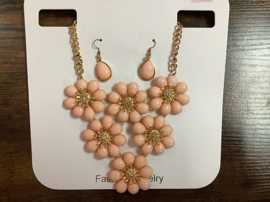 Peach Floral Necklace Set