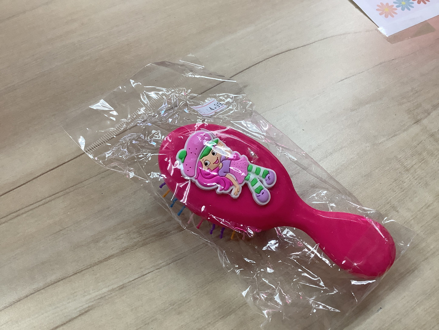 Strawberry shortcake brush