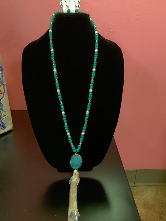 Beaded Necklace with Turquoise Stone