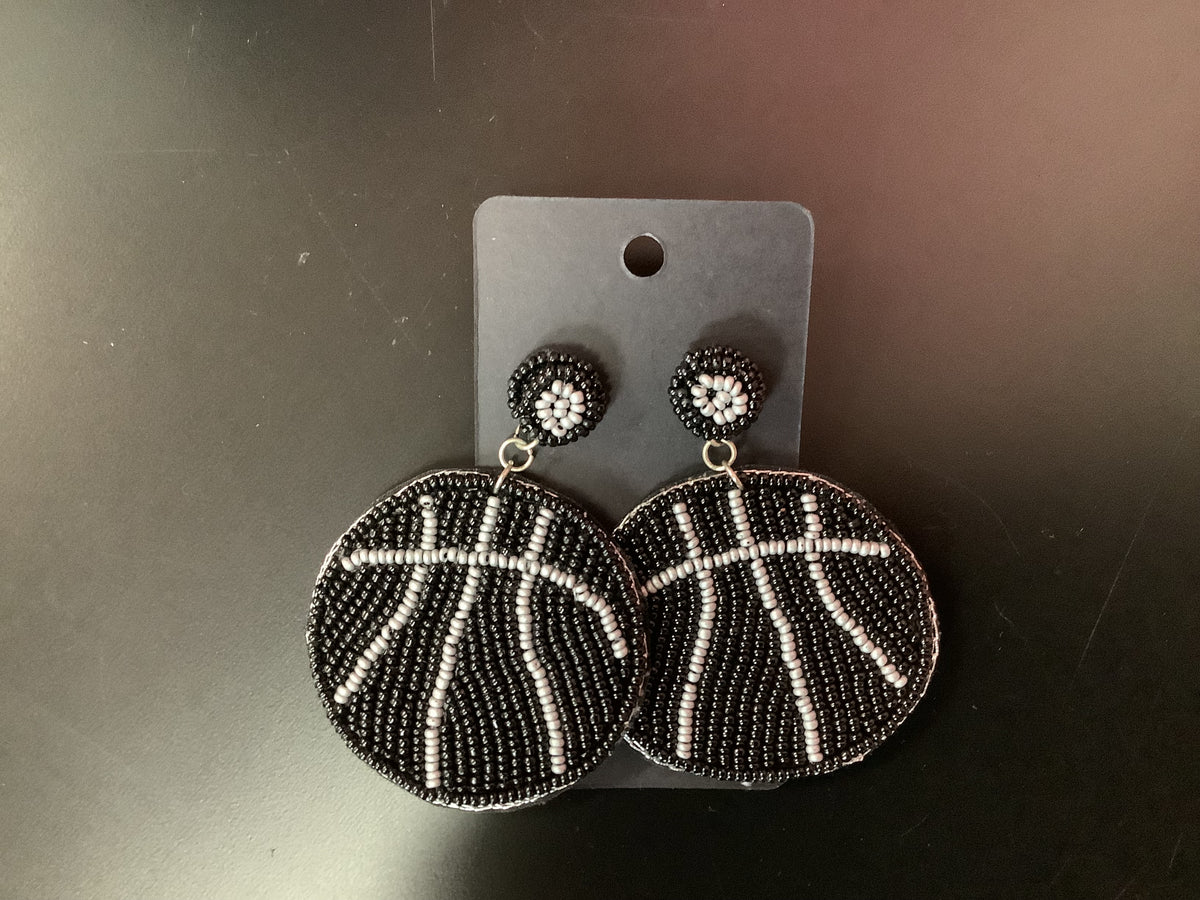 Beaded spurs earrings