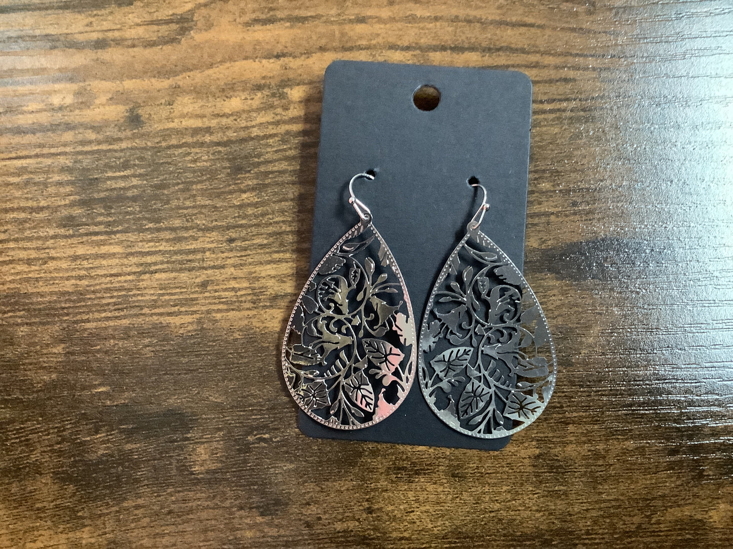 Silver Floral Cut