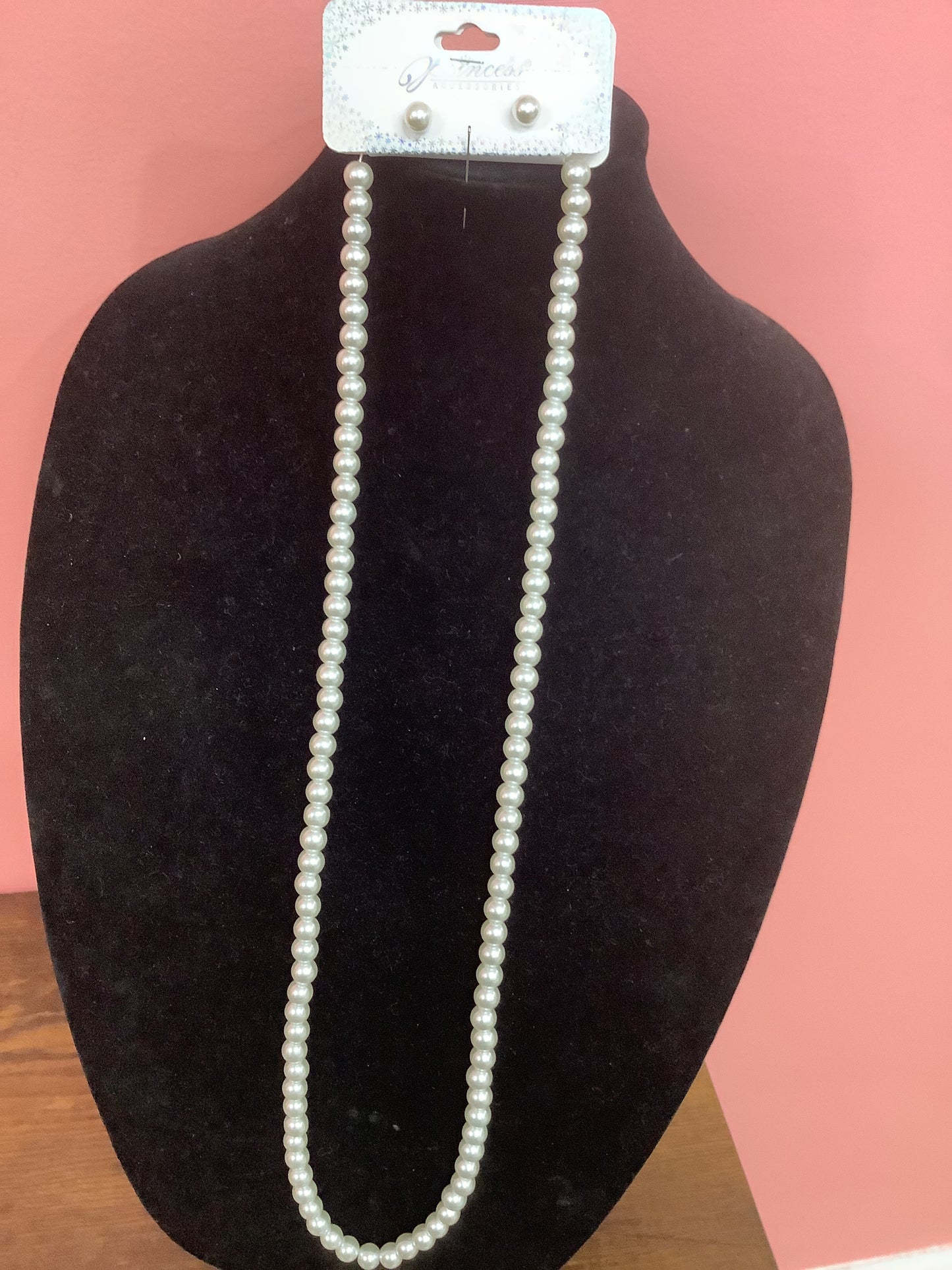 Pearl Earrings and Necklace set
