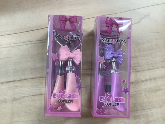 Eyelashes Curler with Bow Charm