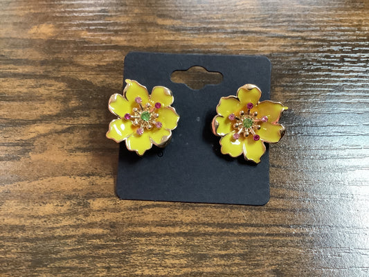 Yellow Antique Flower Stud